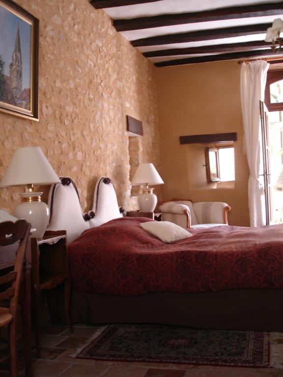 Le Relais Du Lyon D'Or Hotel Angles-sur-l'Anglin Bilik gambar